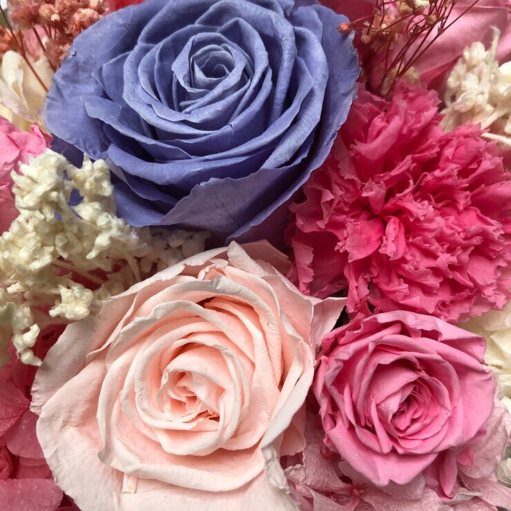 Mina'an Flor Eterna, Arreglo Con 12 Rosas Preservadas Modelo Pink — Imagen 2 de 4