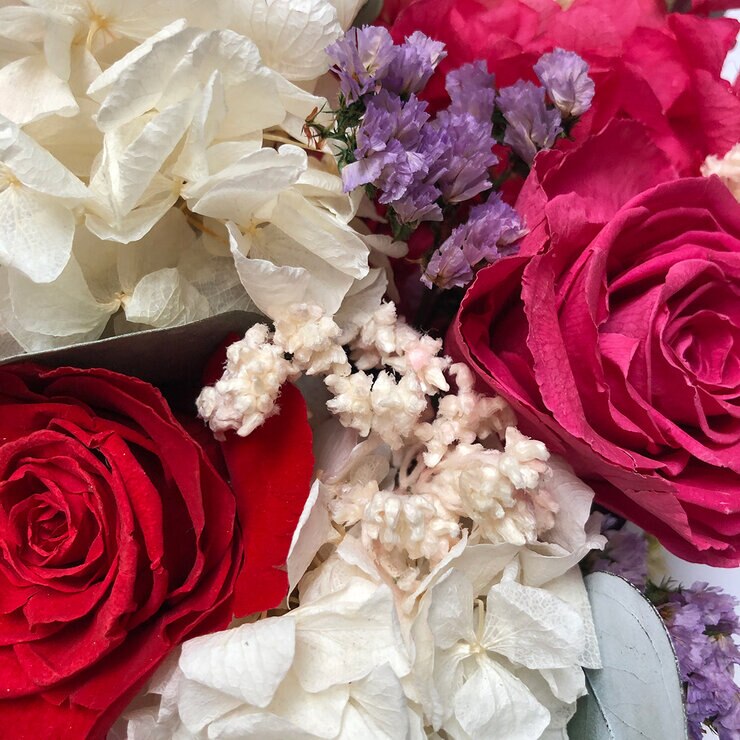 Mina'an Flor Eterna, Bouquet Con Flores Y Follajes Preservados Modelo Frambuesa — Imagen 2 de 4