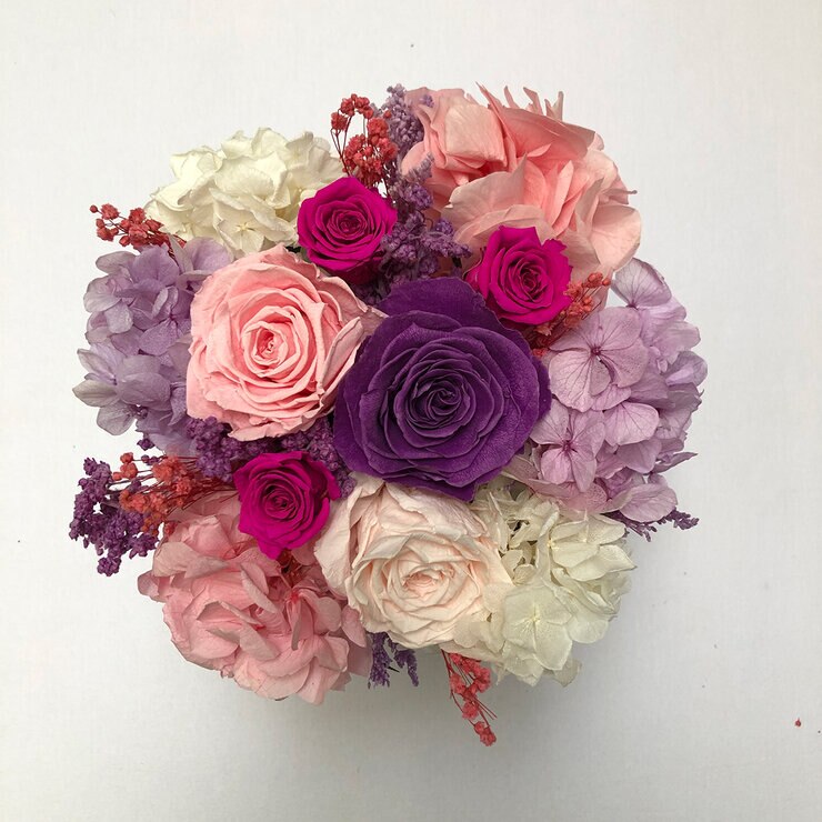 Mina'an Flor Eterna, Bouquet Con Flores Y Follajes Preservados Modelo Hot Pink — Imagen 4 de 4