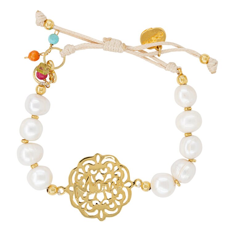 Ablime, Pulsera Ajustable con Perla Madre, Palabra "MOM" grabada al centro — Imagen 1 de 3