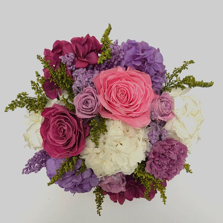 Mina'an Flor Eterna, Bouquet Con Flores Y Follajes Preservados Modelo Lilac — Imagen 2 de 4