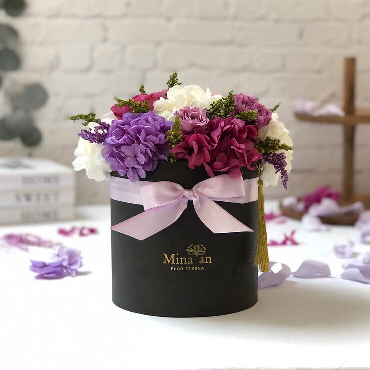 Mina'an Flor Eterna, Bouquet Con Flores Y Follajes Preservados Modelo Lilac — Imagen 1 de 4
