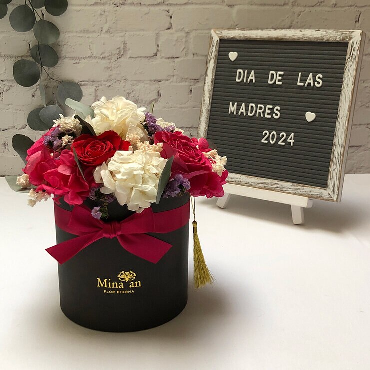 Mina'an Flor Eterna, Bouquet Con Flores Y Follajes Preservados Modelo Frambuesa — Imagen 4 de 4