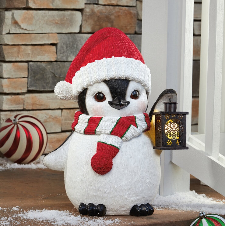Pinguino de Bienvenida con Linterna  — Imagen 1 de 4