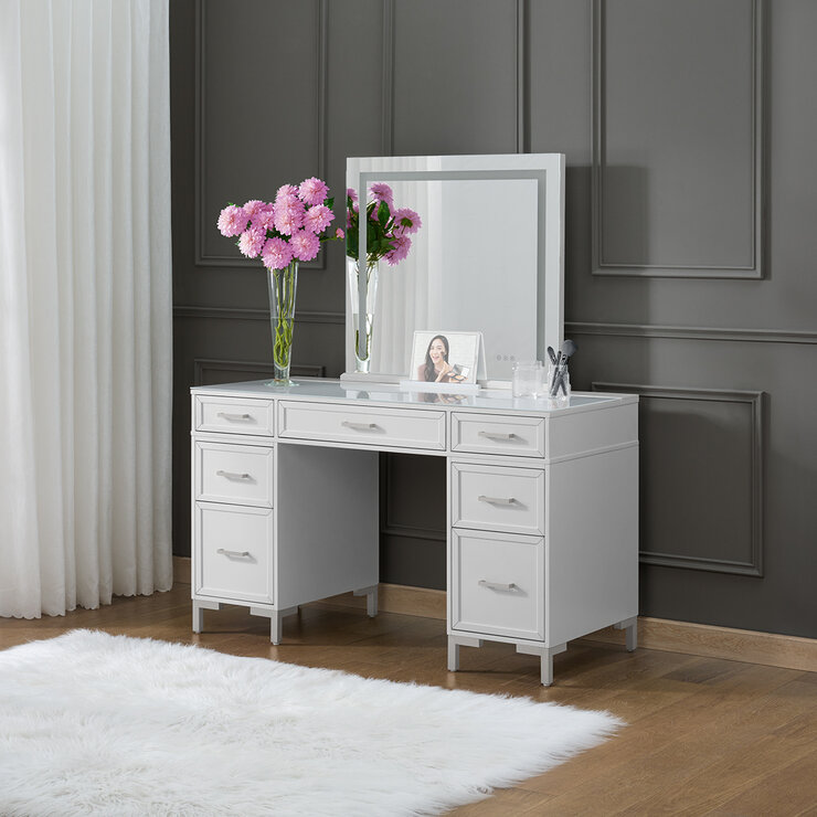Bayside Furnishings, Tocador para Maquillaje — Imagen 1 de 4