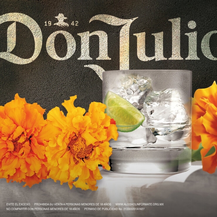Tequila Don Julio 70 Edición Especial Día de Muertos 700 ml — Imagen 4 de 4