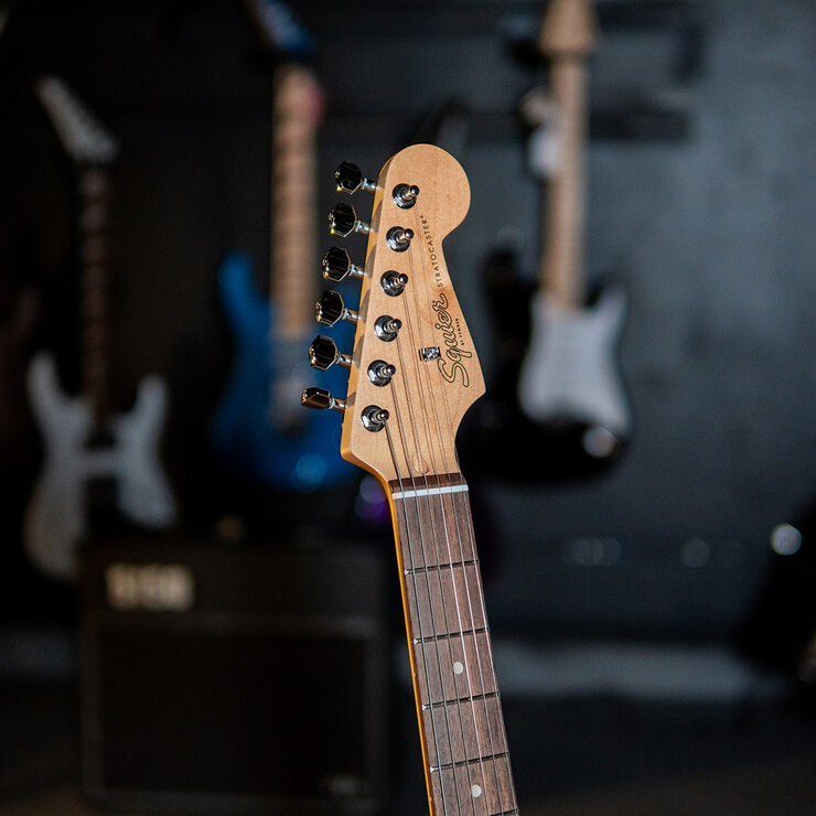 Squier by Fender Guitarra Eléctrica y Accesorios — Imagen 4 de 4