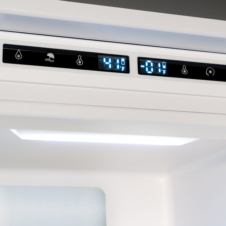 Bertazzoni Refrigerador 24' Paneleable — Imagen 2 de 4