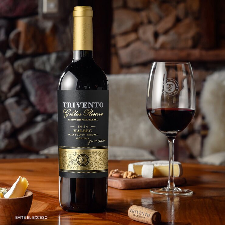 Vino Tinto Trivento Golden Reserve Malbec 750 ml + Lind Barra de Chocolate Amargo 100 g — Imagen 2 de 4