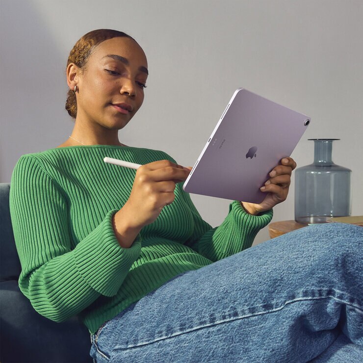 Apple iPad Air 13" Wi-Fi + Cellular 256GB Morado — Imagen 3 de 4