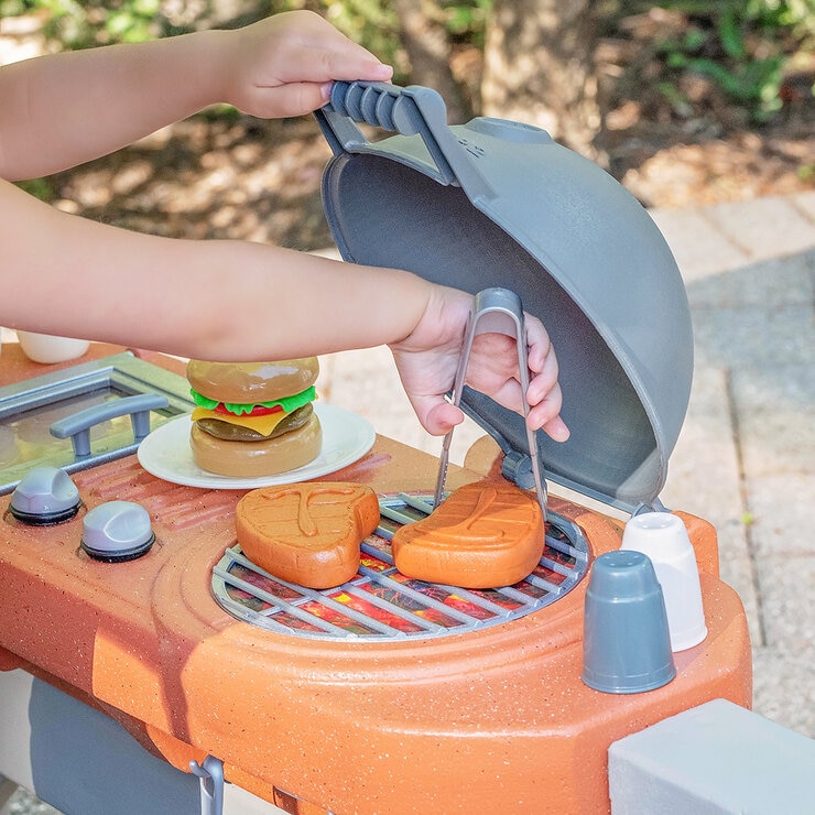 Step 2 Grill & Splash Centro de Juego con Toldo — Imagen 2 de 4
