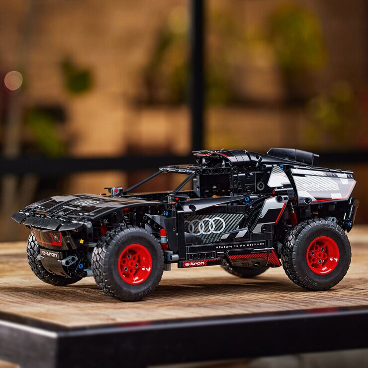 LEGO Technic Audi RS Q e-tron — Imagen 4 de 4