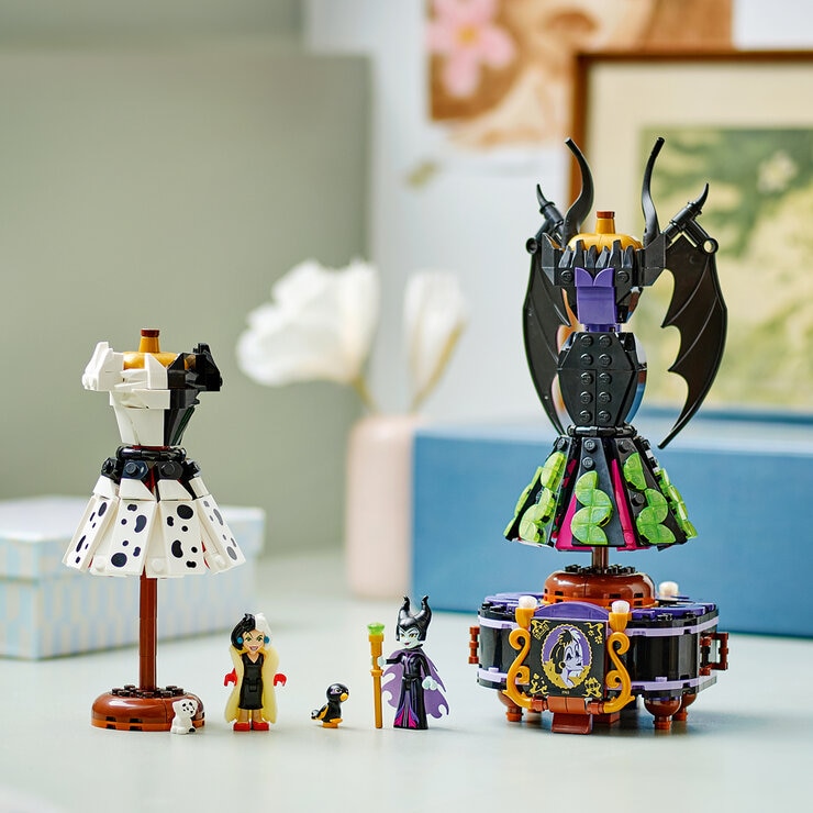 LEGO Disney Trajes de Maléfica y Cruella De Vil — Imagen 2 de 4