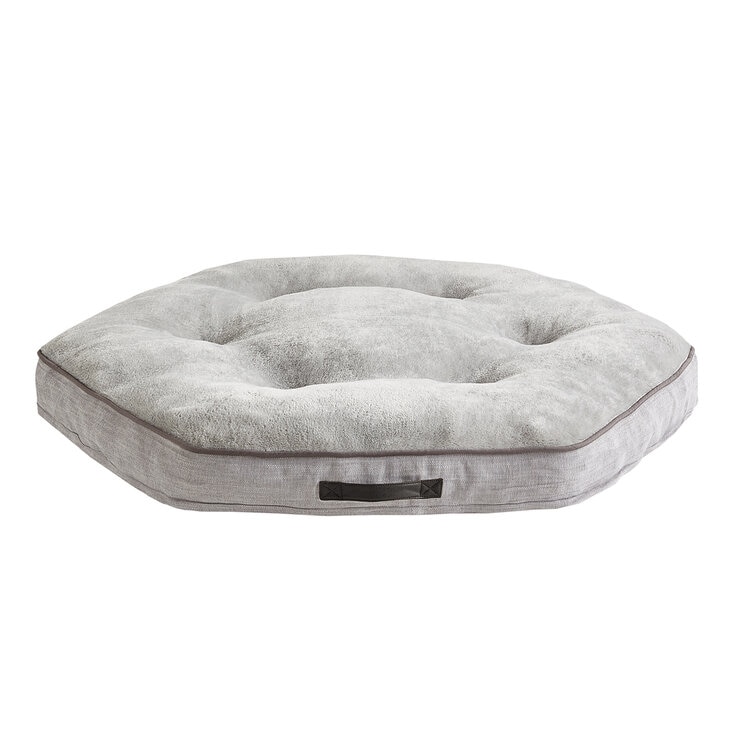 Kirkland Signature Cama Hexagonal para Mascotas — Imagen 1 de 2