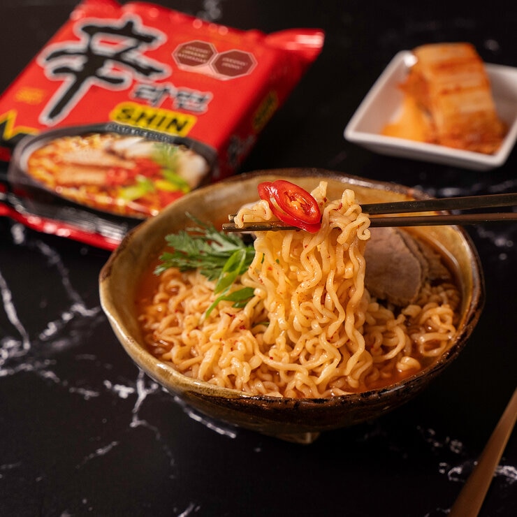 Nongshim Shin Ramyun 18 pzs de 120 gr — Imagen 3 de 4