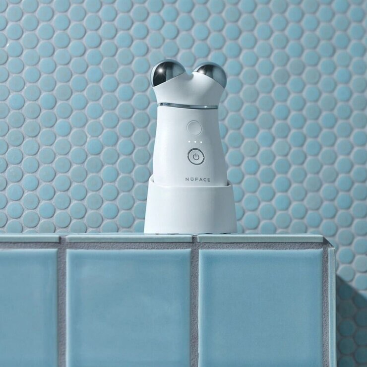Nuface, TRINITY +Kit de inicio, Dispositivo Facial de Microcorriente — Imagen 2 de 3
