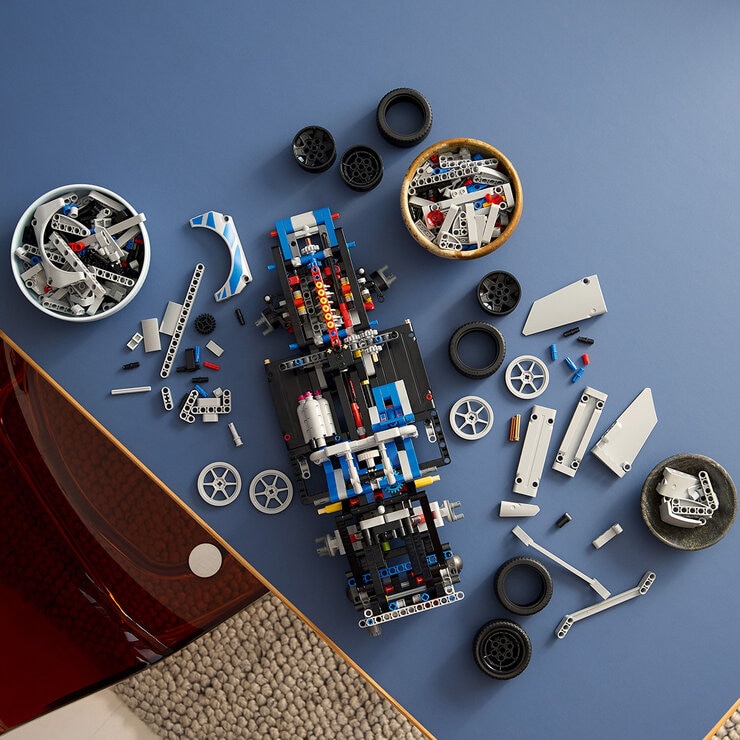 LEGO Technic Coche Nissan Skyline GT-R de Fast and Furious — Imagen 2 de 4