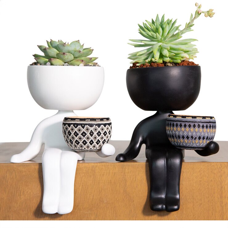 Estudio Floga, Robert Set de 2 Macetas estilo Huichol — Imagen 1 de 4
