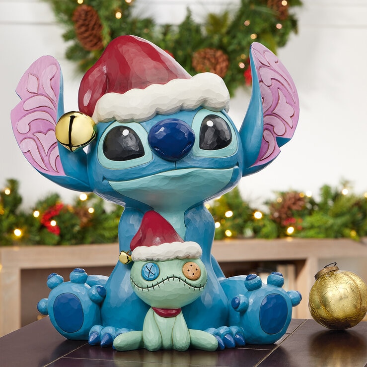 Stitch y Trapos Figura Decorativa Navideña Pintada a Mano — Imagen 3 de 3