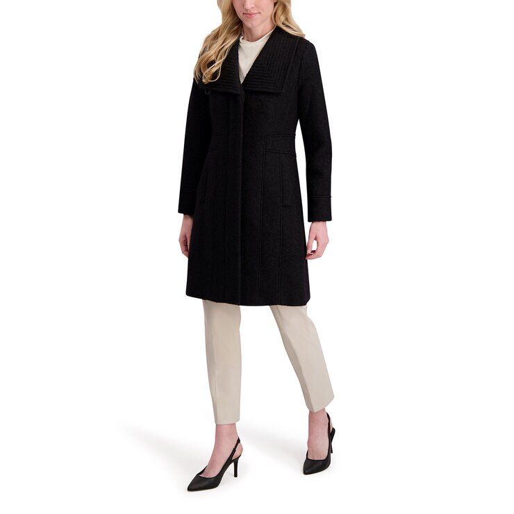 Kenneth Cole Abrigo para Dama Varias Tallas y Colores — Imagen 1 de 2