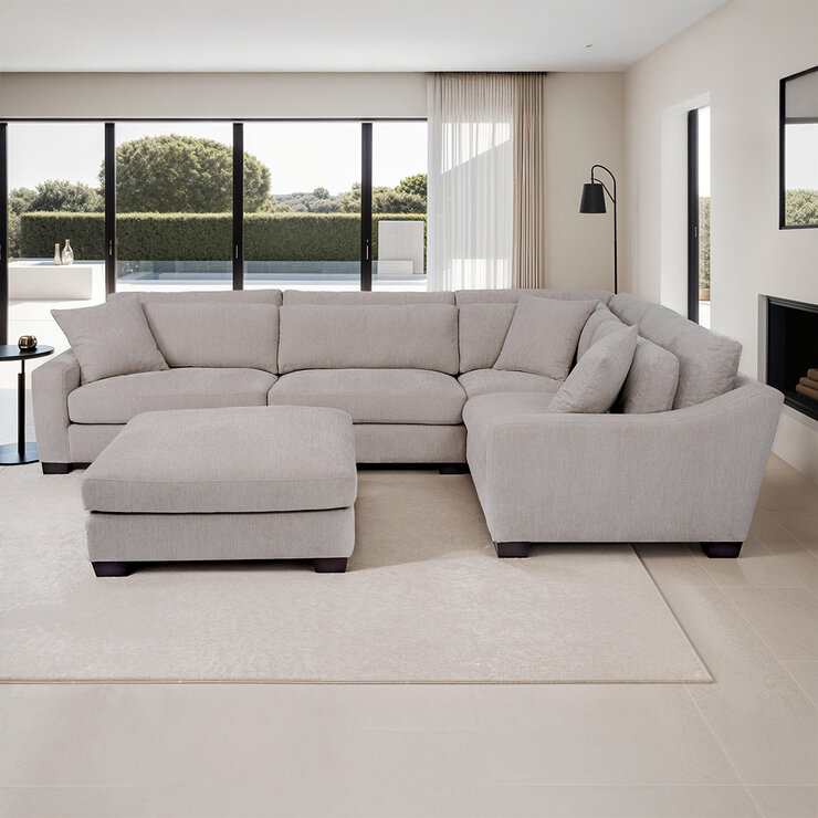East & Vine Furniture, Evelynne, Sofá Seccional de Tela de 2 Piezas con Otomano — Imagen 1 de 4