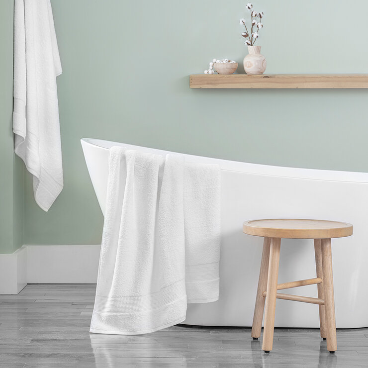 Purely Indulgent, Toalla Grande para Baño, Varios Colores — Imagen 2 de 2