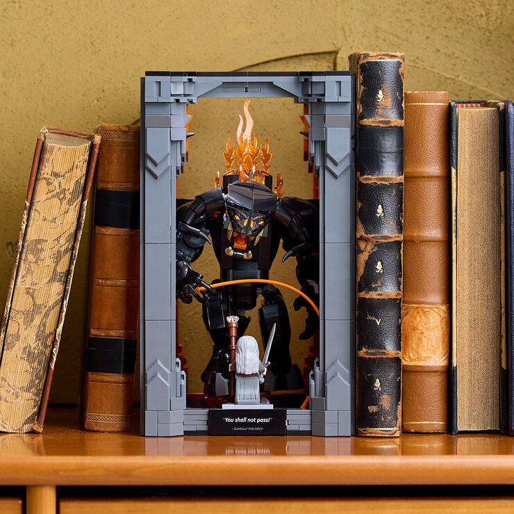 LEGO Icons, Rincón entre Libros: El Señor de los Anillos: Balrog — Imagen 4 de 4
