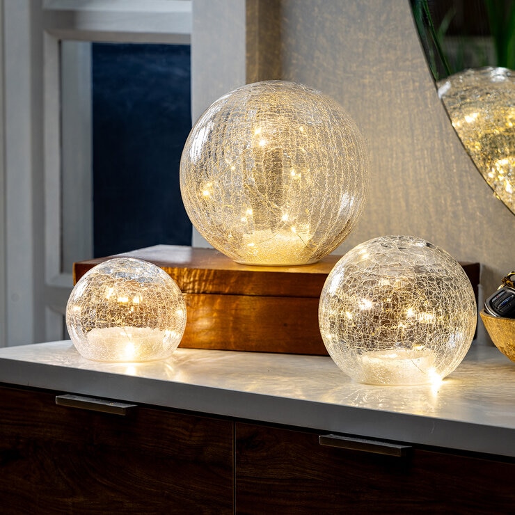 Evergreen Figuras de Vidrio con Luz Led 3 piezas, Varios Modelos — Imagen 2 de 2