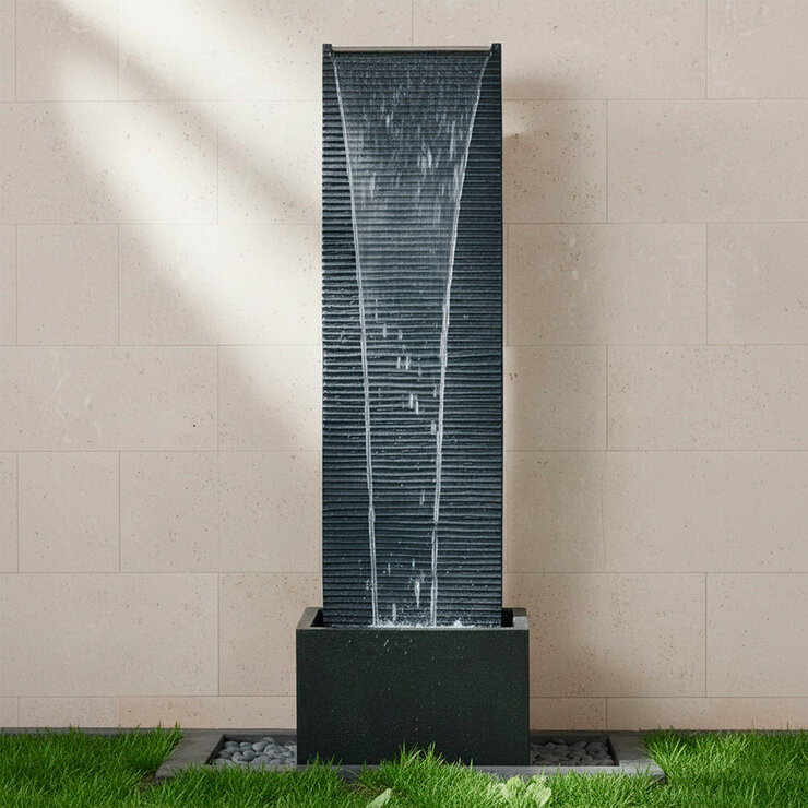 Green Market, Fuente de pared negra con iluminación LED