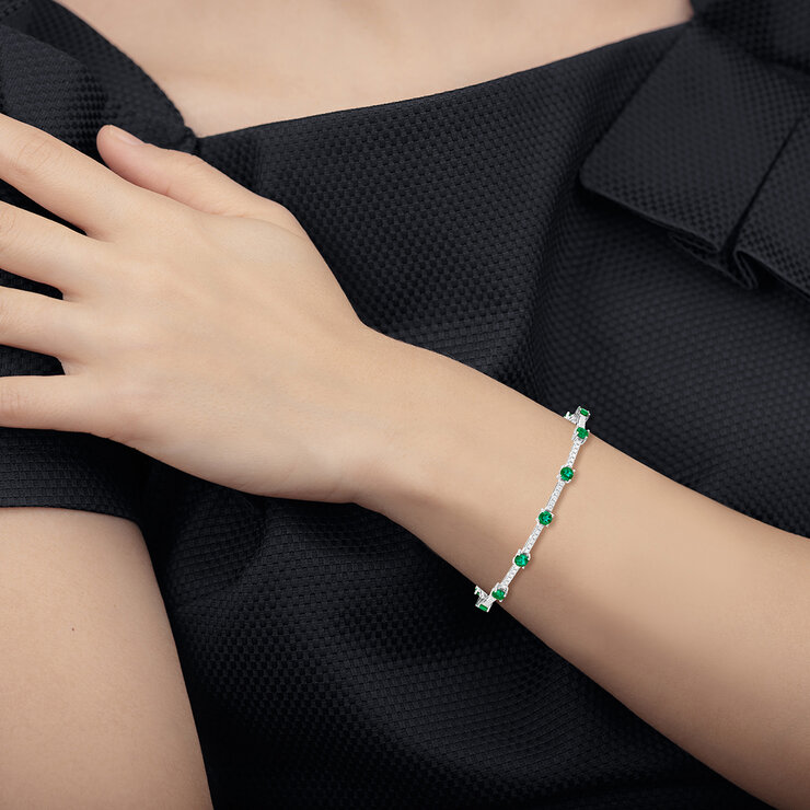 Pulsera de Esmeraldas y Diamantes .81ctw — Imagen 3 de 4