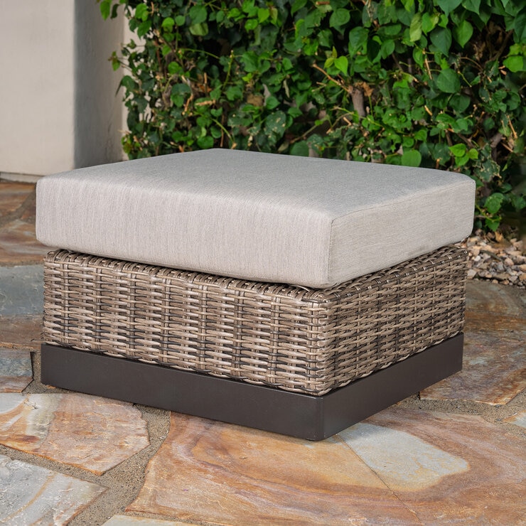 SunVilla, Knox Set Bistro con Ottoman para Exteriores de 5 Piezas — Imagen 4 de 4