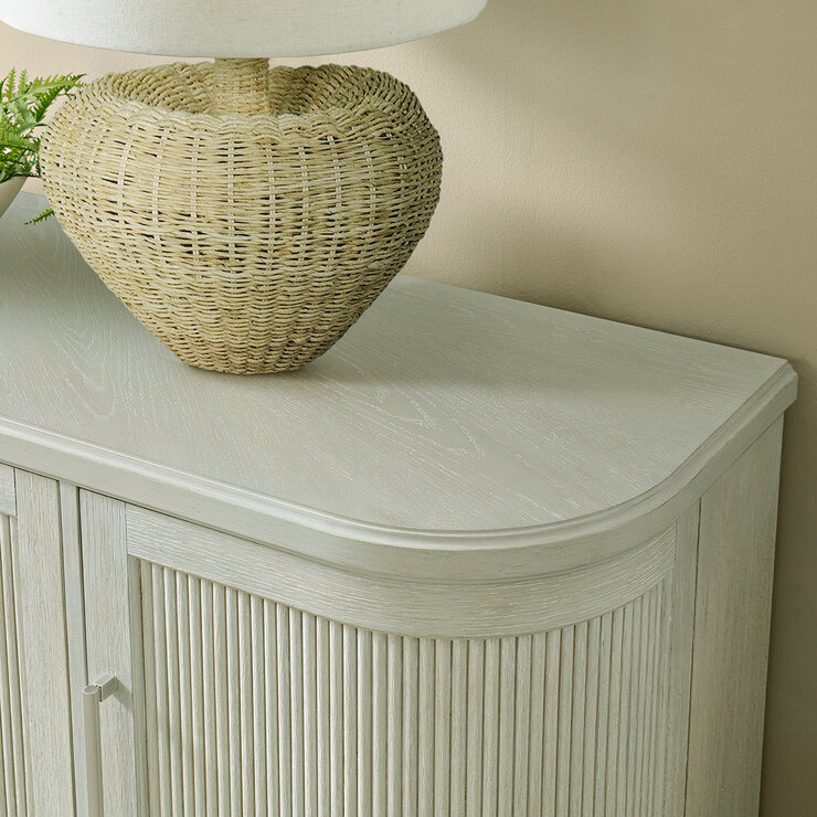 Universal Broadmoore Furniture, Consola Decorativa — Imagen 2 de 4