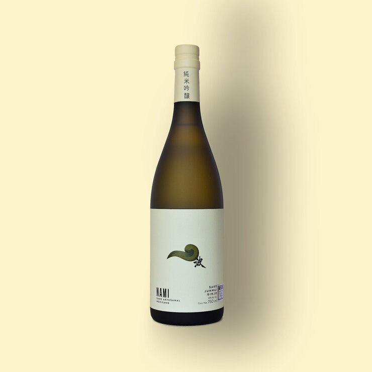 Sake Nami Ginjo 750 ml — Imagen 3 de 4