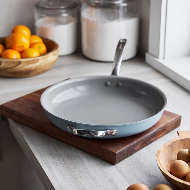 GreenPan, Sartén de Aluminio con Revestimiento Antiadherente Cerámico de 35.5 cm, Varios Colores — Imagen 1 de 3