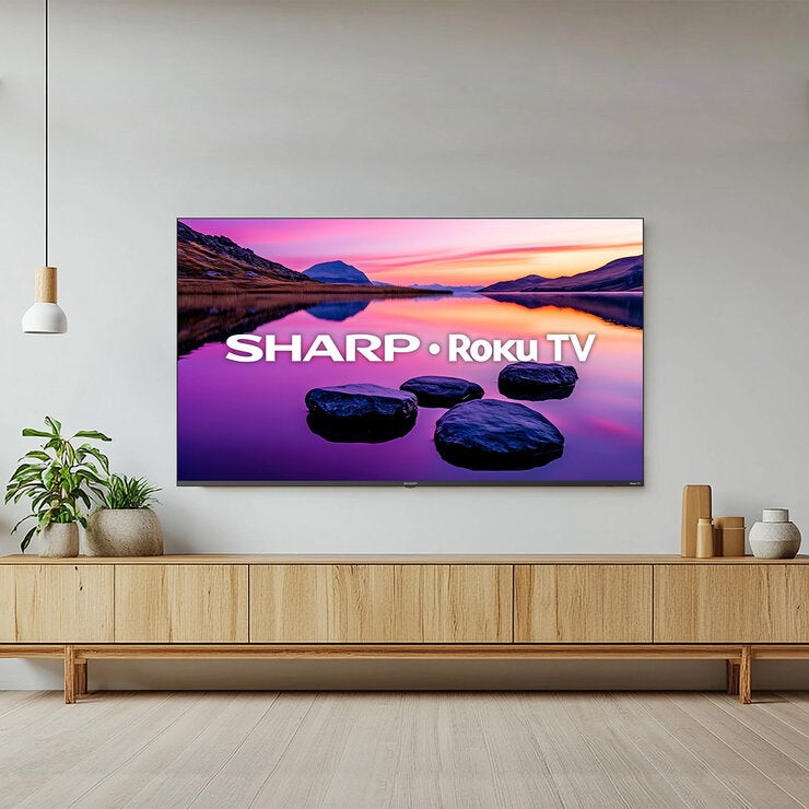 Sharp Pantalla 60" QLED 4K Roku TV — Imagen 2 de 4