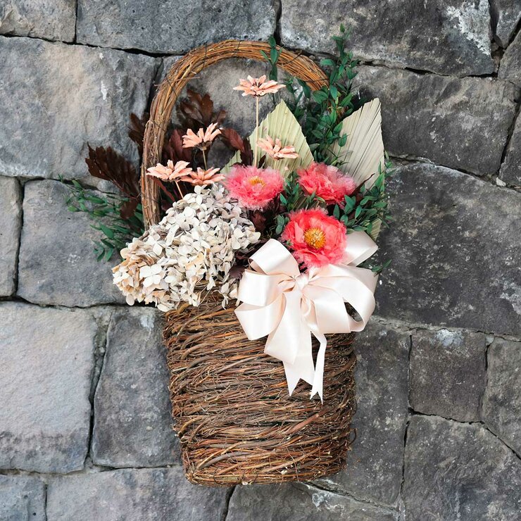 Daysa, Arreglo de Flores Preservadas en Canasta Natural — Imagen 3 de 4