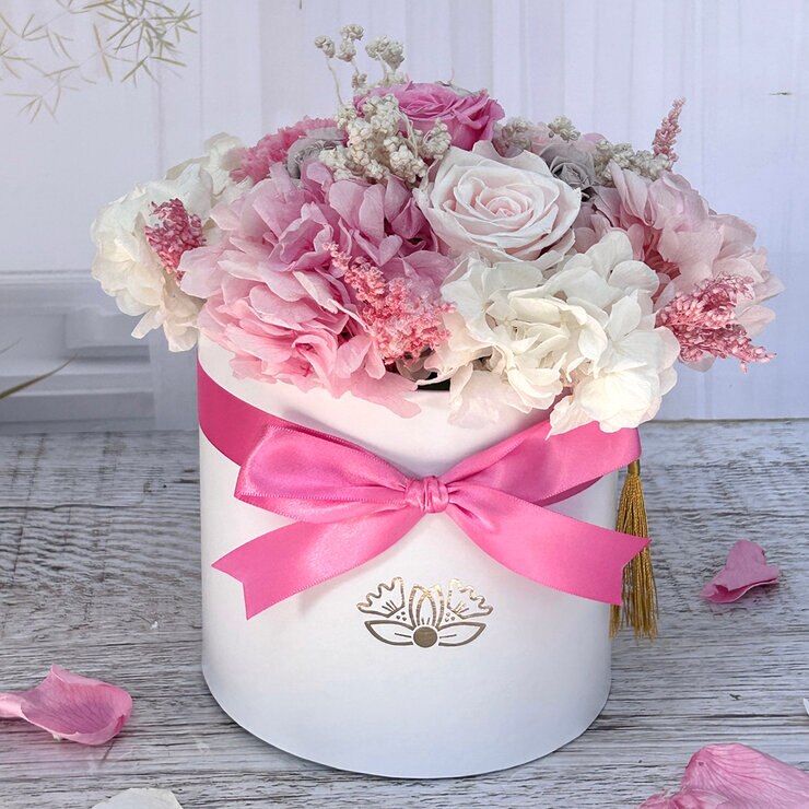 Alive, Bouquet Mix Rosa, Caja blanca, Duración 6 Meses. — Imagen 1 de 4