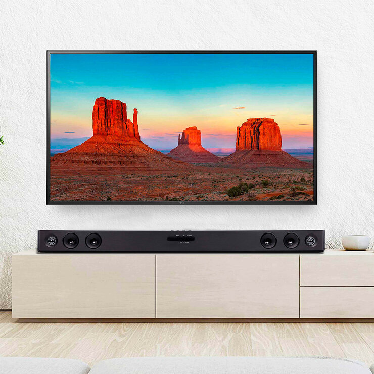 LG Pantalla 65" UHD 4K Smart TV + Barra de sonido — Imagen 4 de 4