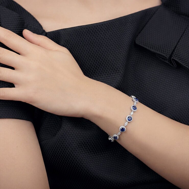 Brazalete de Zafiro Azul con Diamantes 2.18ctw, Oro Blanco 14K — Imagen 4 de 4