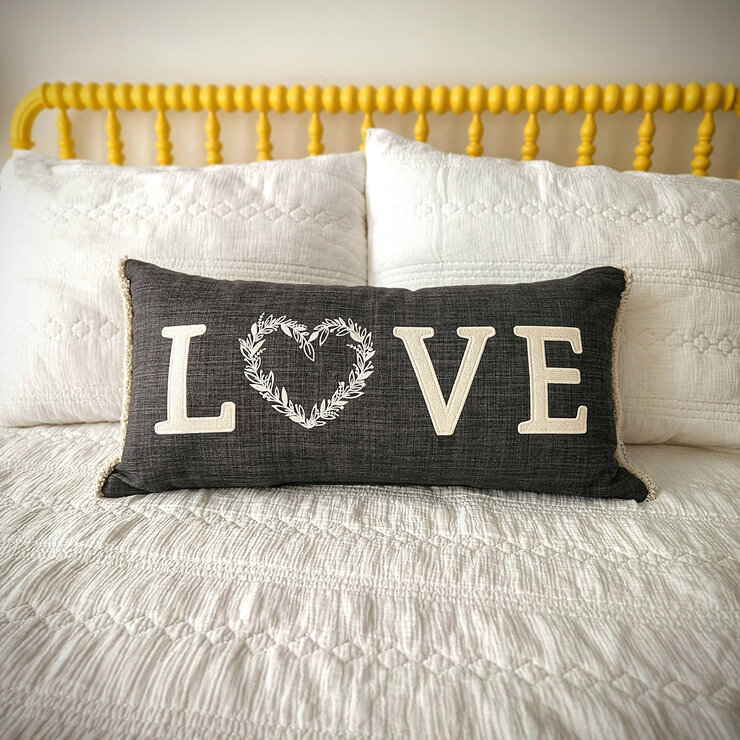 StudioChic Cojín Decorativo — Imagen 1 de 4