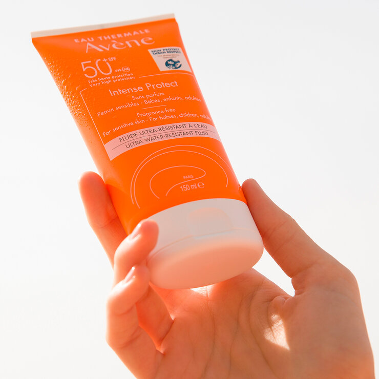 Avène Intense Protect Fluido Protector Solar Ultra Resistente al Agua SPF 50+  150ml — Imagen 4 de 4