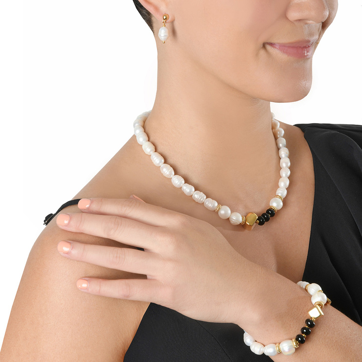Juego de Collar, Pulsera, Aretes de Perla de Río y Piedra Onix — Imagen 1 de 3