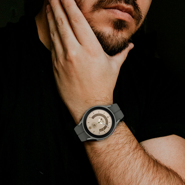 Samsung Galaxy Watch 5 Pro 45 mm Titanium — Imagen 2 de 4