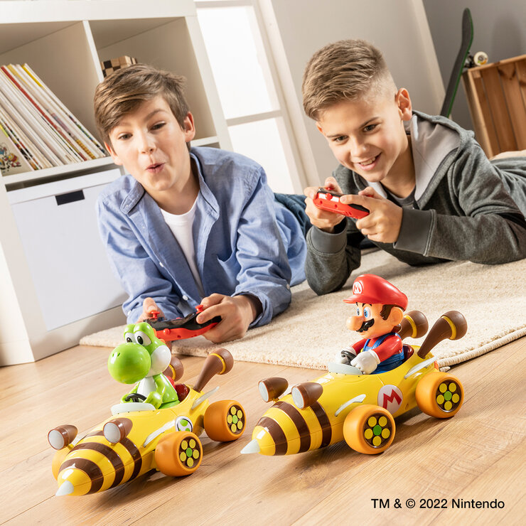  Mario Kart™, Set de 2 Vehículos a Control Remoto Mario y Yoshi — Imagen 1 de 4