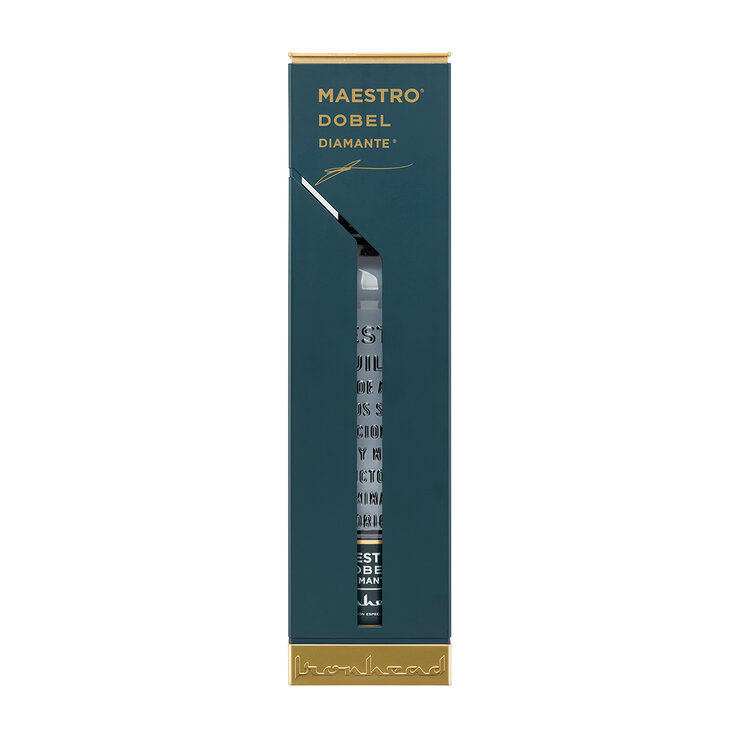 Tequila Maestro Dobel Diamante Edición Ironhead 700ml — Imagen 2 de 3