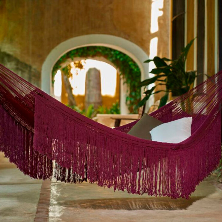 Arte Mayab, Hamaca Modelo Xtabay, Tamaño Queen, Color Vino — Imagen 1 de 4