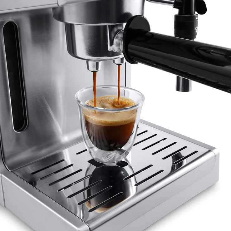 De'Longhi, cafetera de acero inoxidable con 15 bares para espresso y cappuccino — Imagen 4 de 4