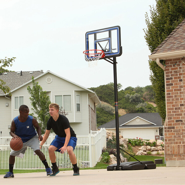 Lifetime Tablero Ajustable y Canasta de Basketball de 44"  — Imagen 3 de 3