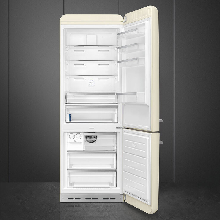Refrigerador Crema 16' Estilo Retro Smeg — Imagen 3 de 4