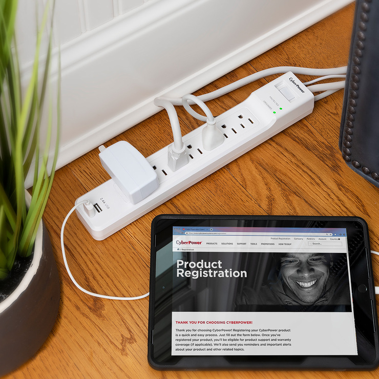 CyberPower 4-pack supresores con multicontactos, cargador USB y protección de voltaje — Imagen 4 de 4